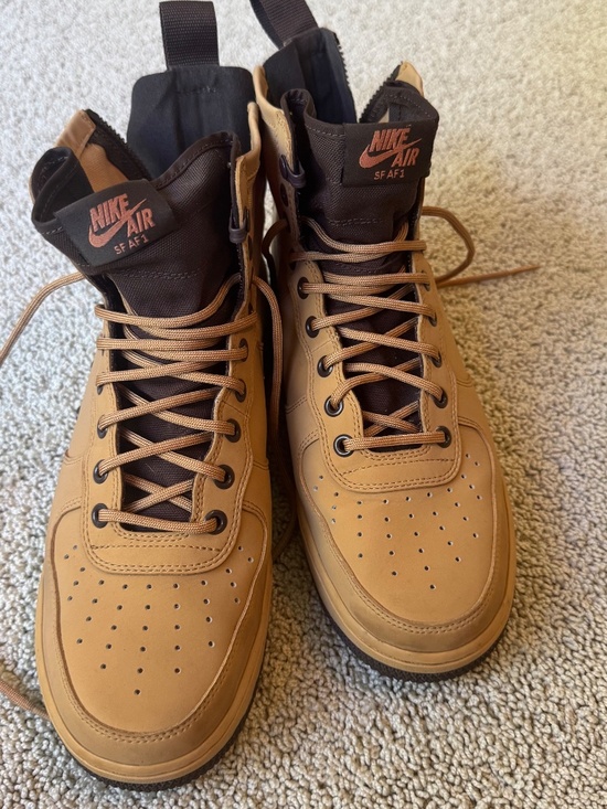 Nike Air Force 1 SF Mid Pre production sample. Unreleased color way main image 4